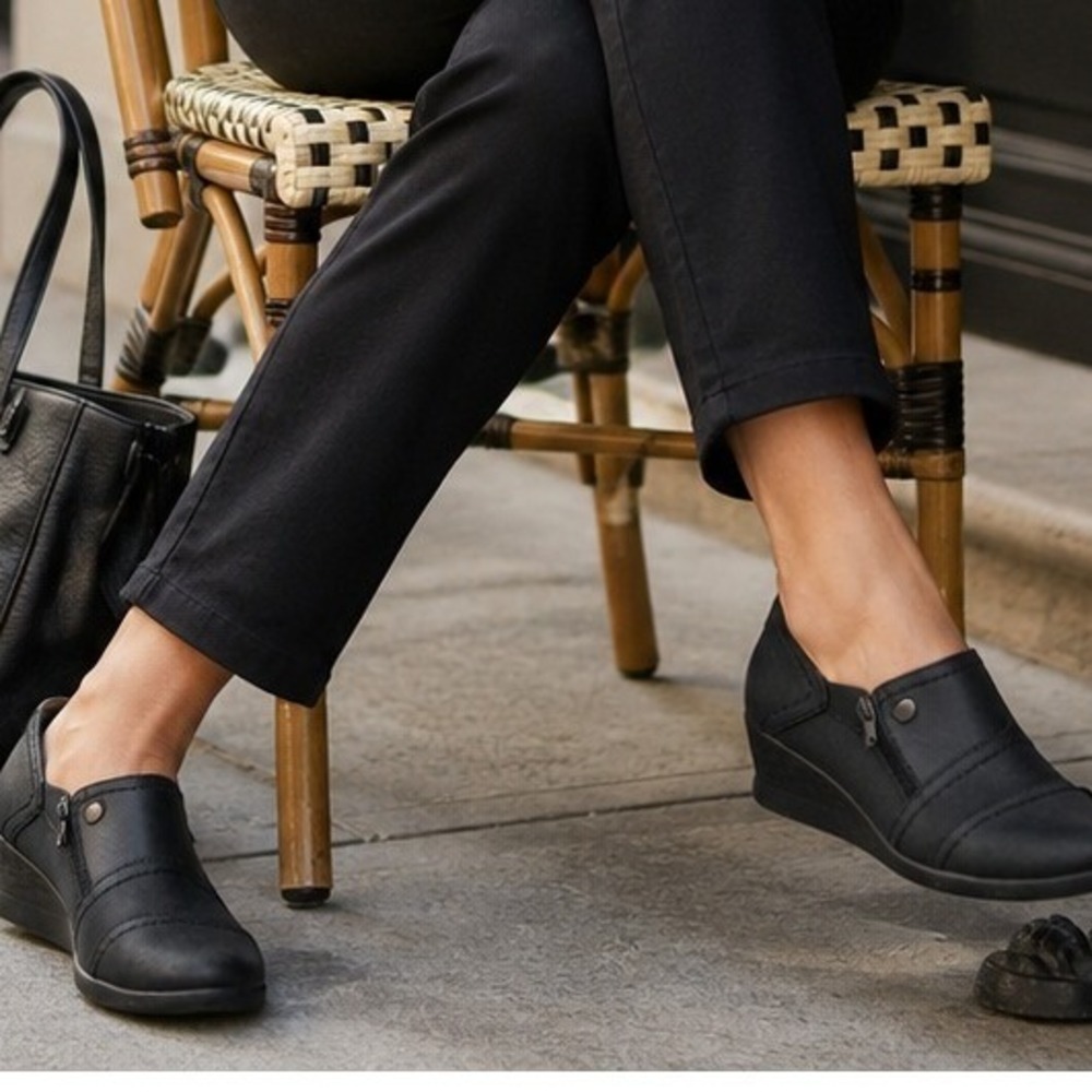 Earth Origins Black Comfort Wedge Shoes Slip On Loafers Women's 9.5 Minimalist